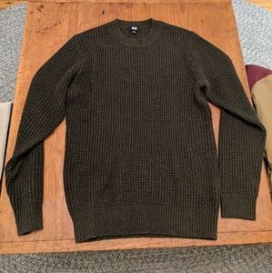 Uniqlo waffle knit sweater in forest green
